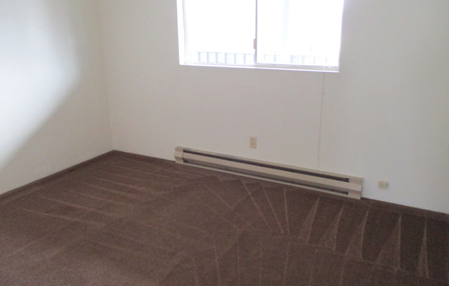 2 beds, 1 bath, 712 sqft, $995, Unit 41