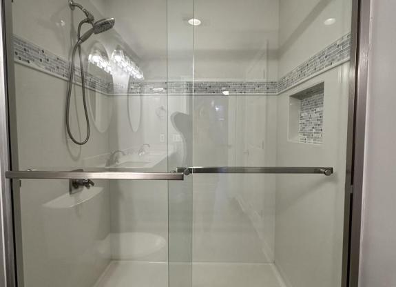 1 bed, 1 bath, 779 sqft, $1,600