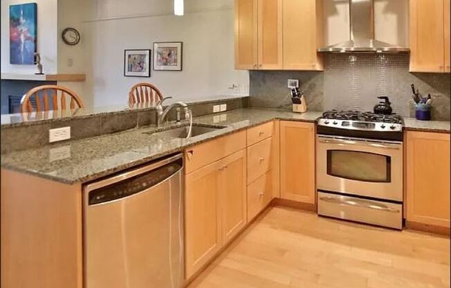 Spacious Beaumont Village Condo with Covered Balcony, W/D, Gas Fireplace