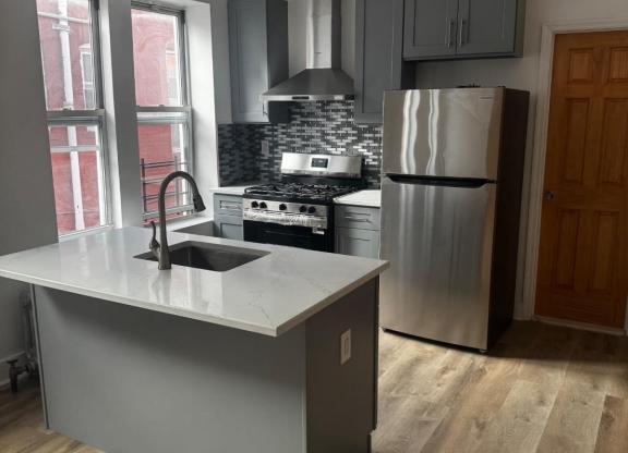 225 E 92 ST