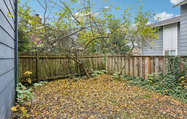 3 beds, 1.5 baths, 1,246 sqft, $2,199, Unit 2611-1