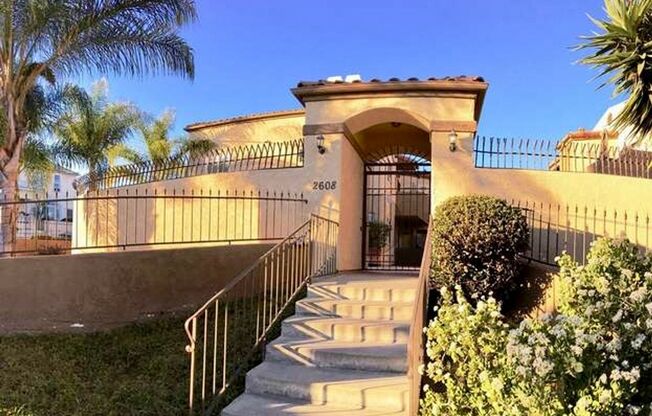 Stunning 2-Bed, 2-Bath Condo in Golden Hill – City Lights Community