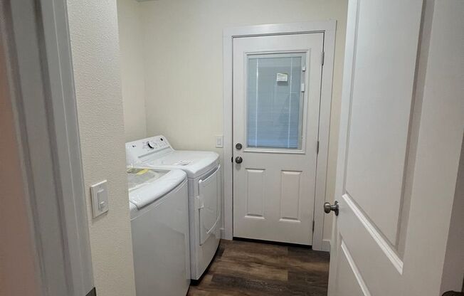 2 beds, 2 baths, $3,200, Unit # #C