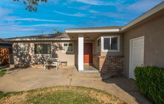 3 beds, 2 baths, $2,495