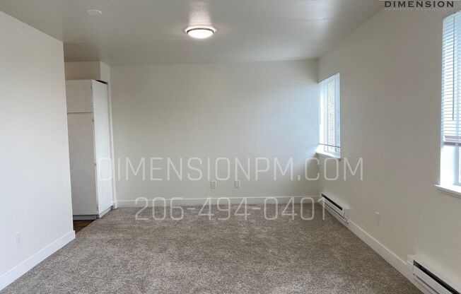 Studio, 1 bath, 563 sqft, $875, Unit Unit 300