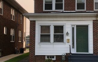 Available Now 3 bed 1 bath Located in Central School District