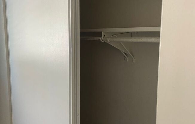 1 bed, 1 bath, 550 sqft, $1,395, Unit 26