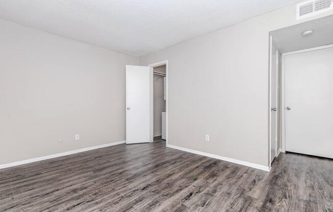 1 bed, 1 bath, 670 sqft, $1,069