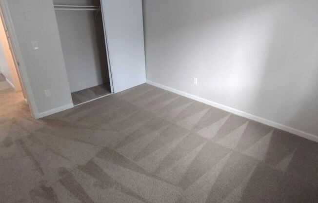 2 beds, 1 bath, 776 sqft, $1,500, Unit 069