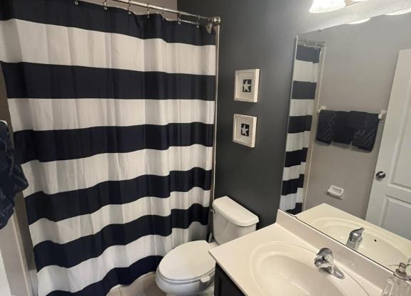 4 beds, 2 baths, 1,930 sqft, $2,500
