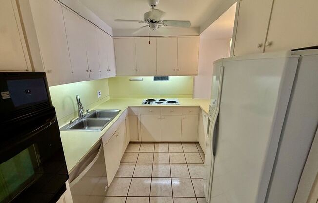 1350 Ala Moana/2BR/2BA/1PK
