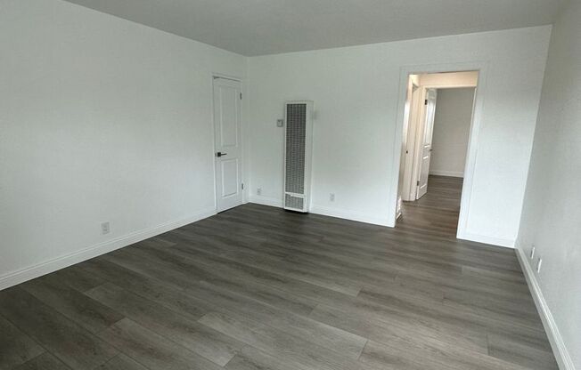2 beds, 1 bath, 802 sqft, $2,565, Unit 6800-C