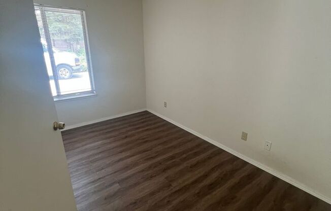 1 bed, 1 bath, $1,450, Unit #97