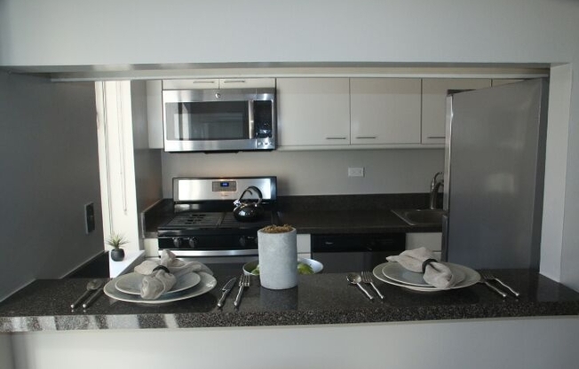 2 beds, 1 bath, 667 sqft, $5,787, Unit 22C
