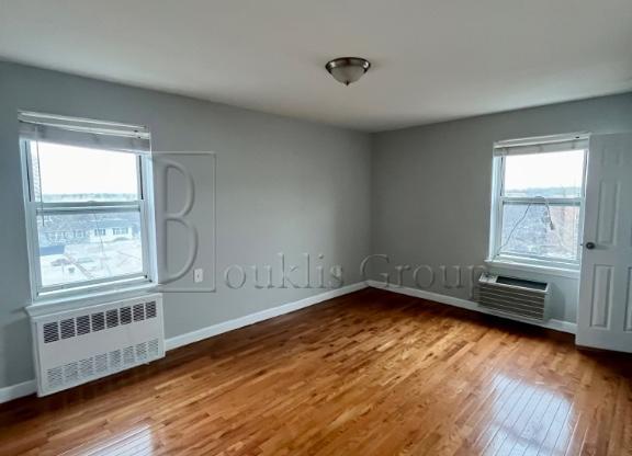 2 beds, 2.5 baths, $3,100, Unit 313