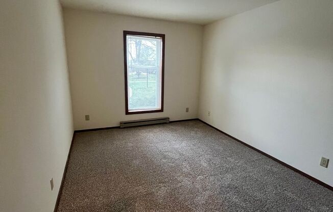 2 beds, 1 bath, 980 sqft, $1,750, Unit 7740CB