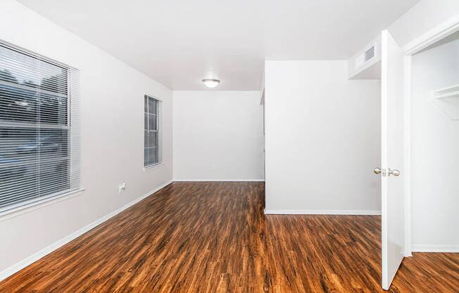 1 bed, 1 bath, 650 sqft, $1,205