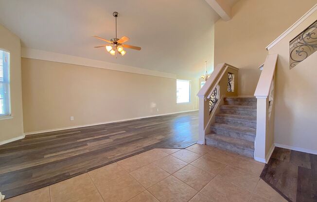 East El Paso 4bed3bath Refrig A/C with outdoor Kitchen!