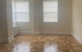 1 bed, 1 bath, 925 sqft, $2,049, Unit B19