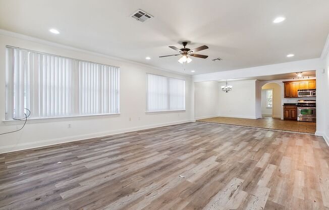 Beautiful Single Family Home off Filmore in Oak Park! Must See!