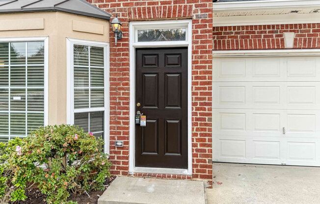 2000 Sterling Court