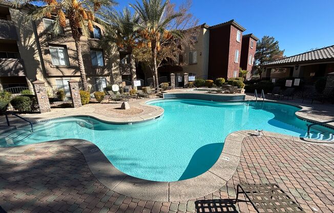 Lovely 1BED/ 1 BATH, 2nd Floor Apartment situated in the beautiful Borgata Community in South Las Vegas.