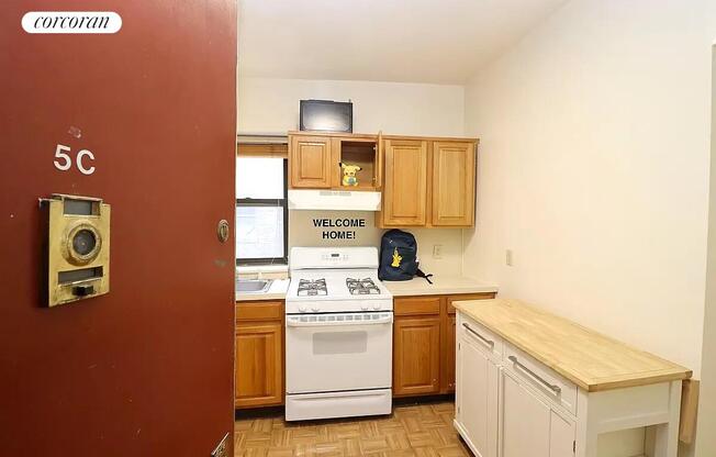 434 E 75 ST