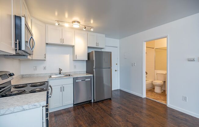 1 bed, 1 bath, 490 sqft, $1,945, Unit 08