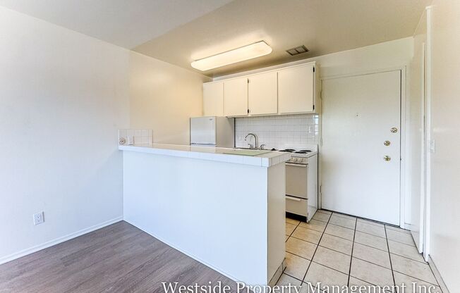 Studio, 1 bath, 267 sqft, $1,795, Unit 214