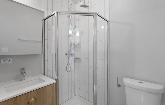 Studio, 1 bath, 225 sqft, $1,395, Unit 408