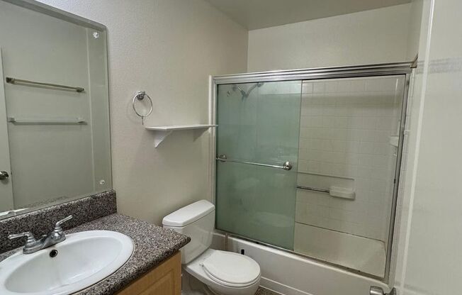 13358 Ramona Blvd, #B