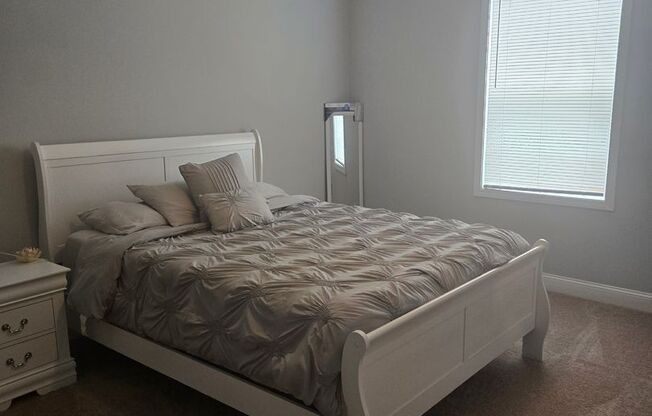 1 bed, 1 bath, 740 sqft, $1,599, Unit 600 - 3E