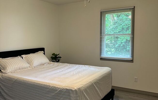 Recently updated 3 bedroom home in Nixa