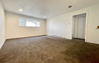 2 beds, 1 bath, 800 sqft, $925, Unit 409 #2