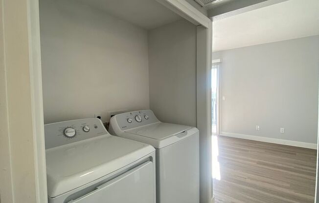 Studio, 1 bath, 464 sqft, $990, Unit 244