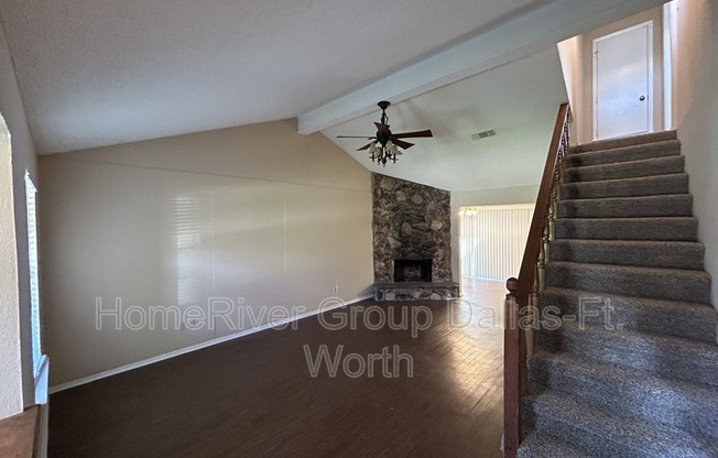616 TAYLOR CT