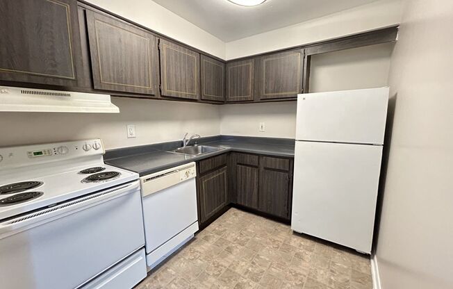 1 bed, 1 bath, 640 sqft, $1,189, Unit O106