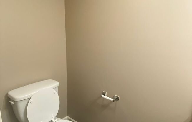 2 beds, 1.5 baths, 750 sqft, $1,219, Unit 12706C