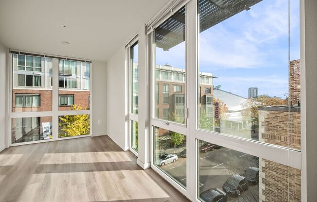 1 bed, 1 bath, 585 sqft, $1,715, Unit 515