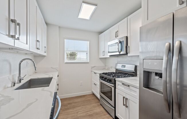 2 beds, 2 baths, 1,100 sqft, $2,799, Unit 401 R