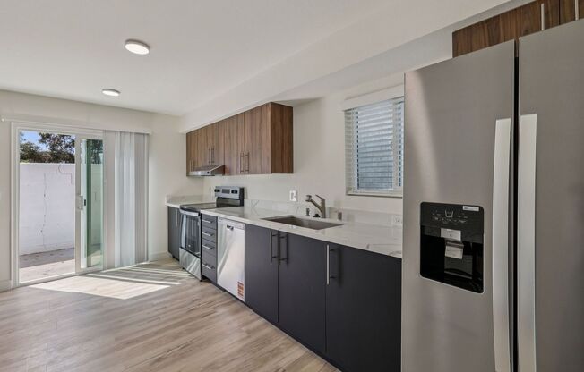 2 beds, 1.5 baths, 1,215 sqft, $3,840, Unit 601