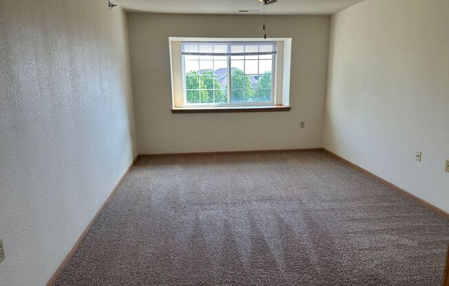 2 beds, 1 bath, 1,171 sqft, $1,665, Unit 54442