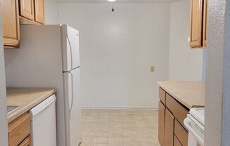 2 beds, 1 bath, 650 sqft, $779, Unit 1