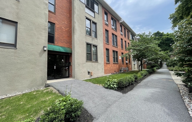8 Juniper St Apt 30
