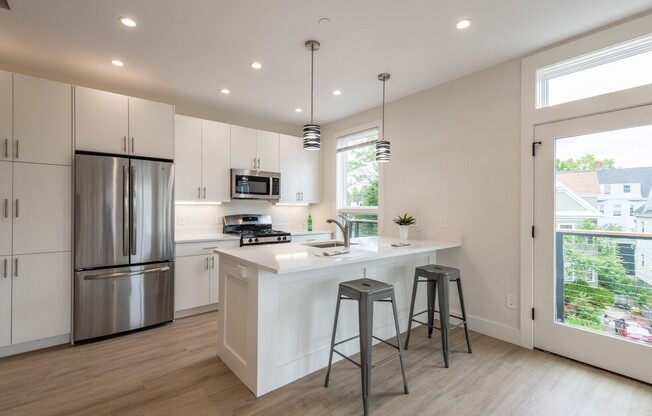 1246 BROADWAY
