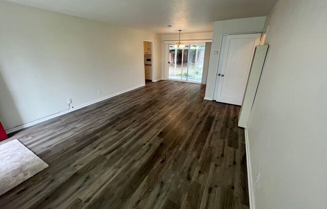 Updated 2 bed 1 bath house in Sunnyvale. Close to downtown. Must See!
