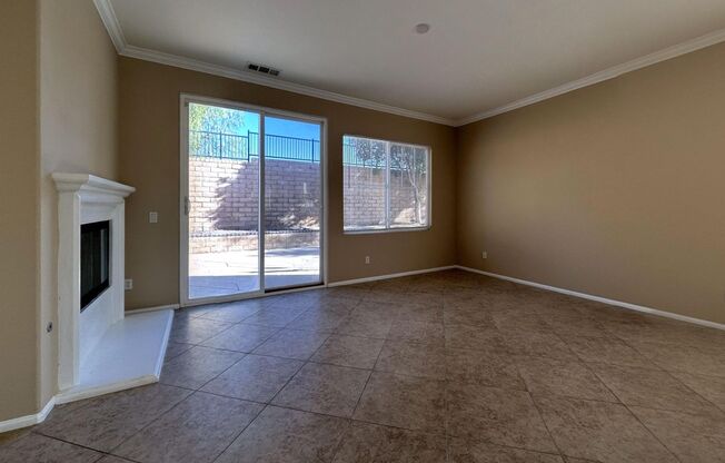 Beautiful 4 Bedroom 3 Full Bath Home In Moreno Valley!