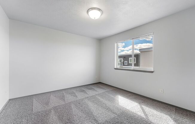 3 beds, 2 baths, 1,249 sqft, $1,535, Unit 302