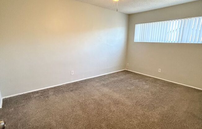 2 beds, 1 bath, $2,395, Unit 04