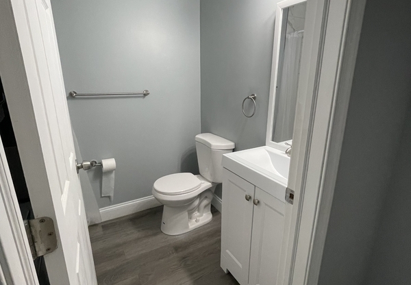 2226 ANNAPOLIS RD